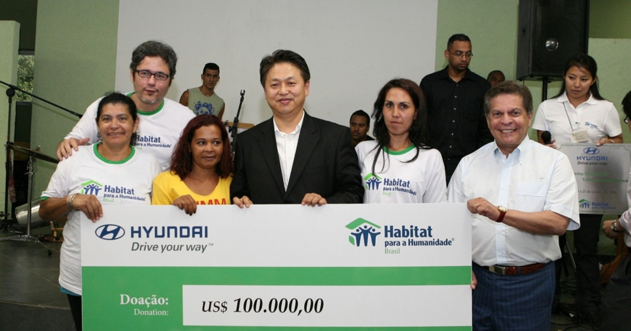 Hyundai - Koreański koncern pomaga poszkodowanym na Haiti