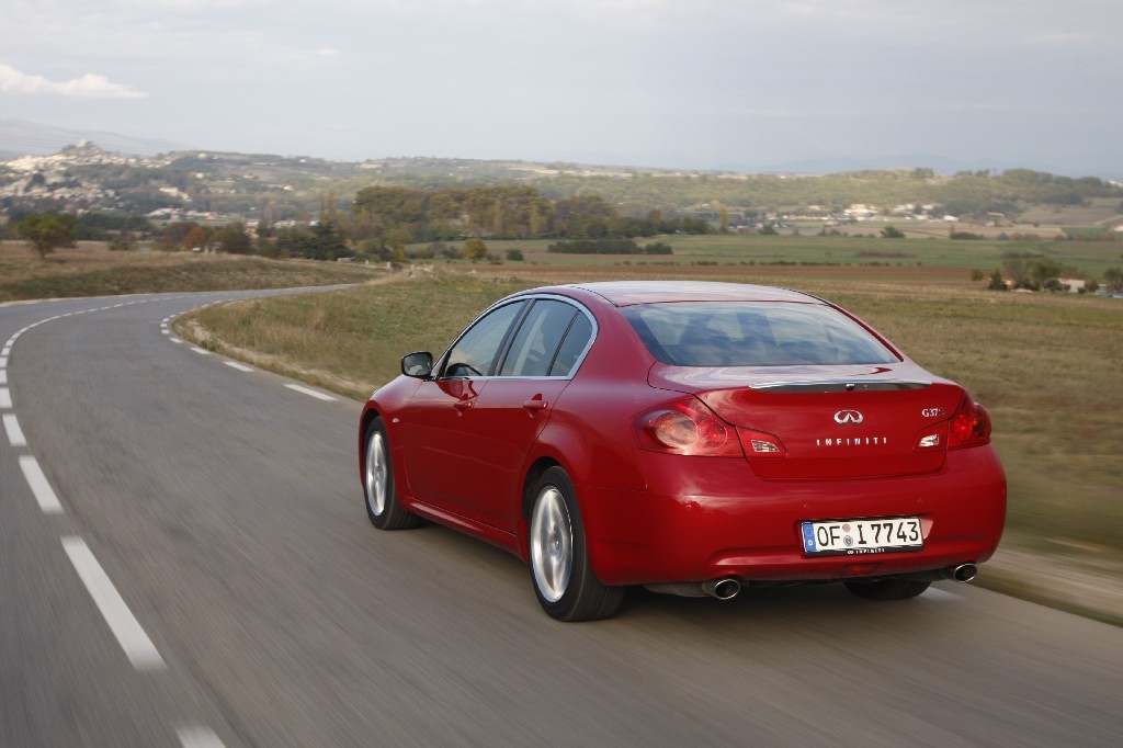Infiniti G37