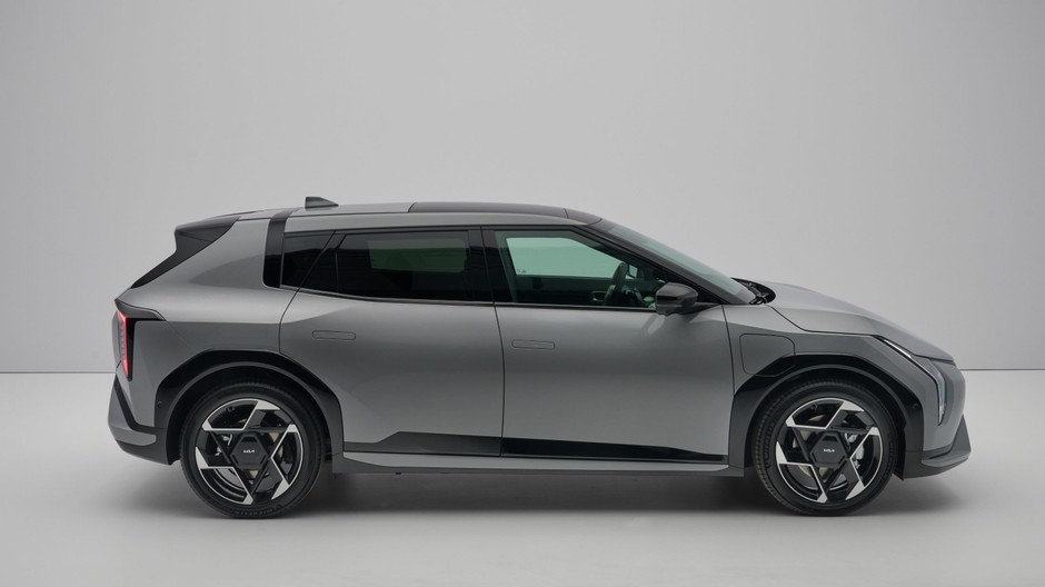 Kia EV4