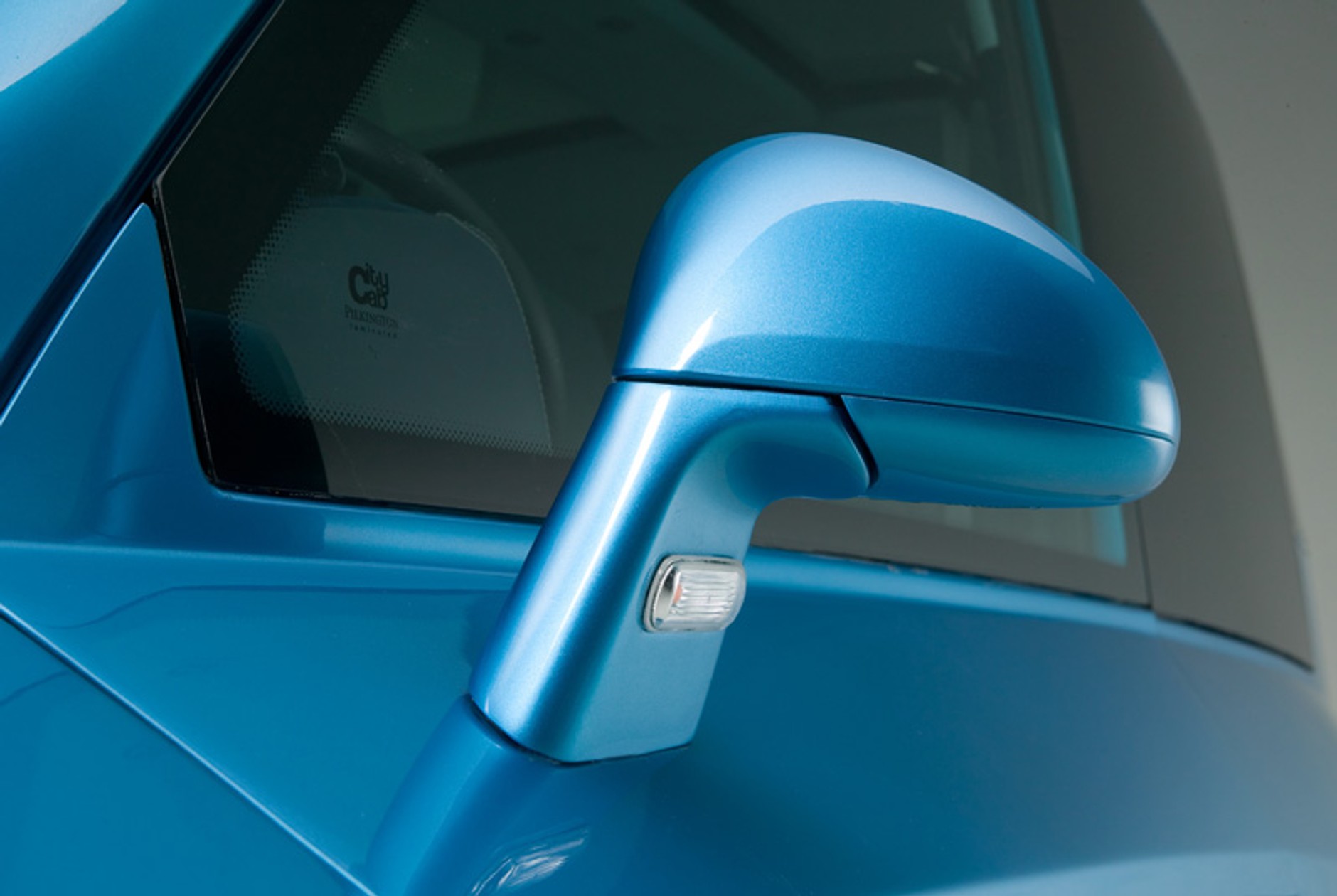 Paryż na żywo: CityCab – taksówka przyjazna ludziom i środowisku naturalnemu