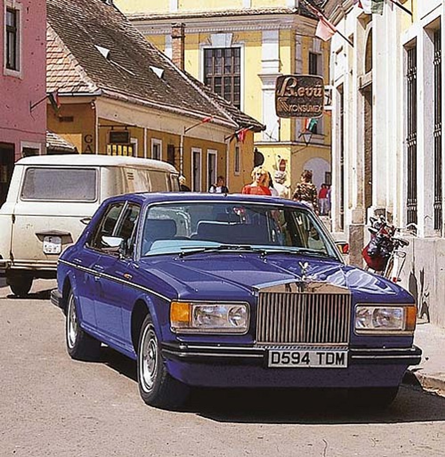 Rolls-Royce Silver Shadow - Srebrny cień luksusu