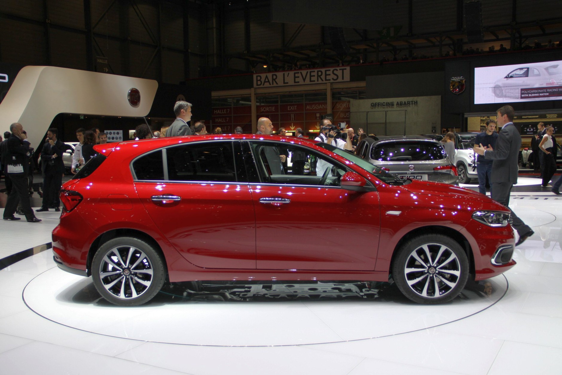 Fiat Tipo hatchback (Genewa 2016)