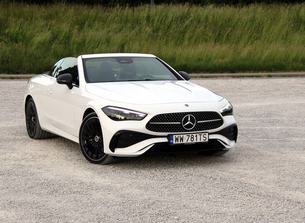 Mercedes CLE 300 Kabriolet. Przyjemnie nim się jeździ nie tylko, gdy jest ciepło