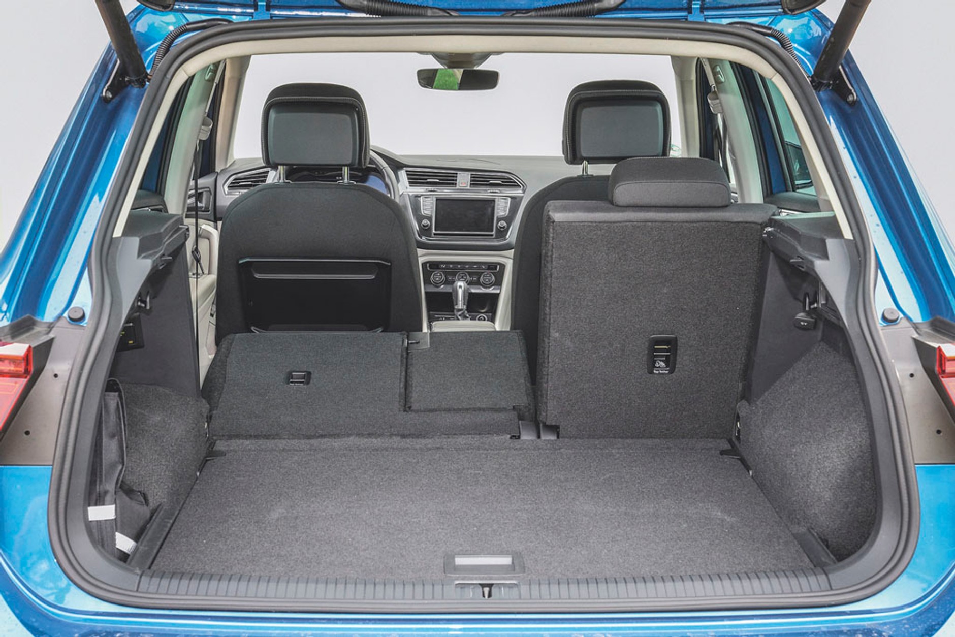 Volkswagen Tiguan kontra Kia Sportage - prymus kontra bestseller