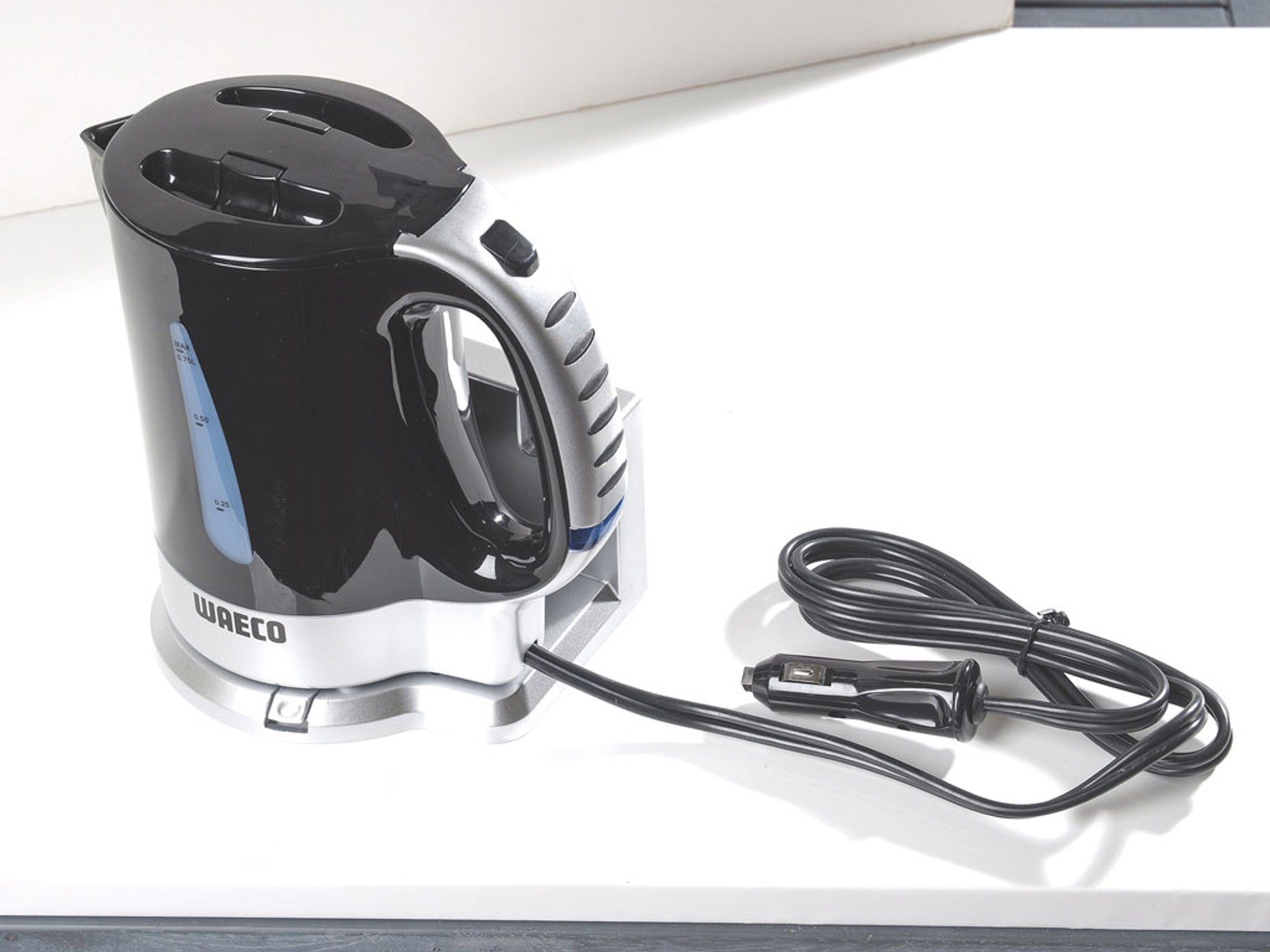 Czajnik turystyczny - cena około 180 zł, nasza ocena 3