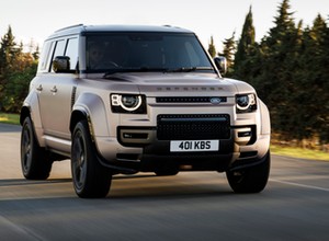 Defender OCTA to driftująca terenówka. Nikt jeszcze takiej nie zrobił