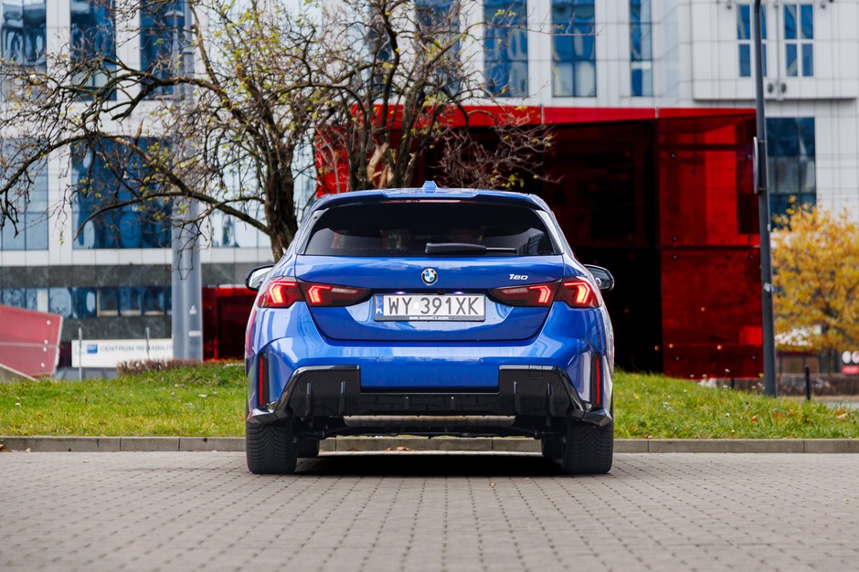 2025 BMW 120