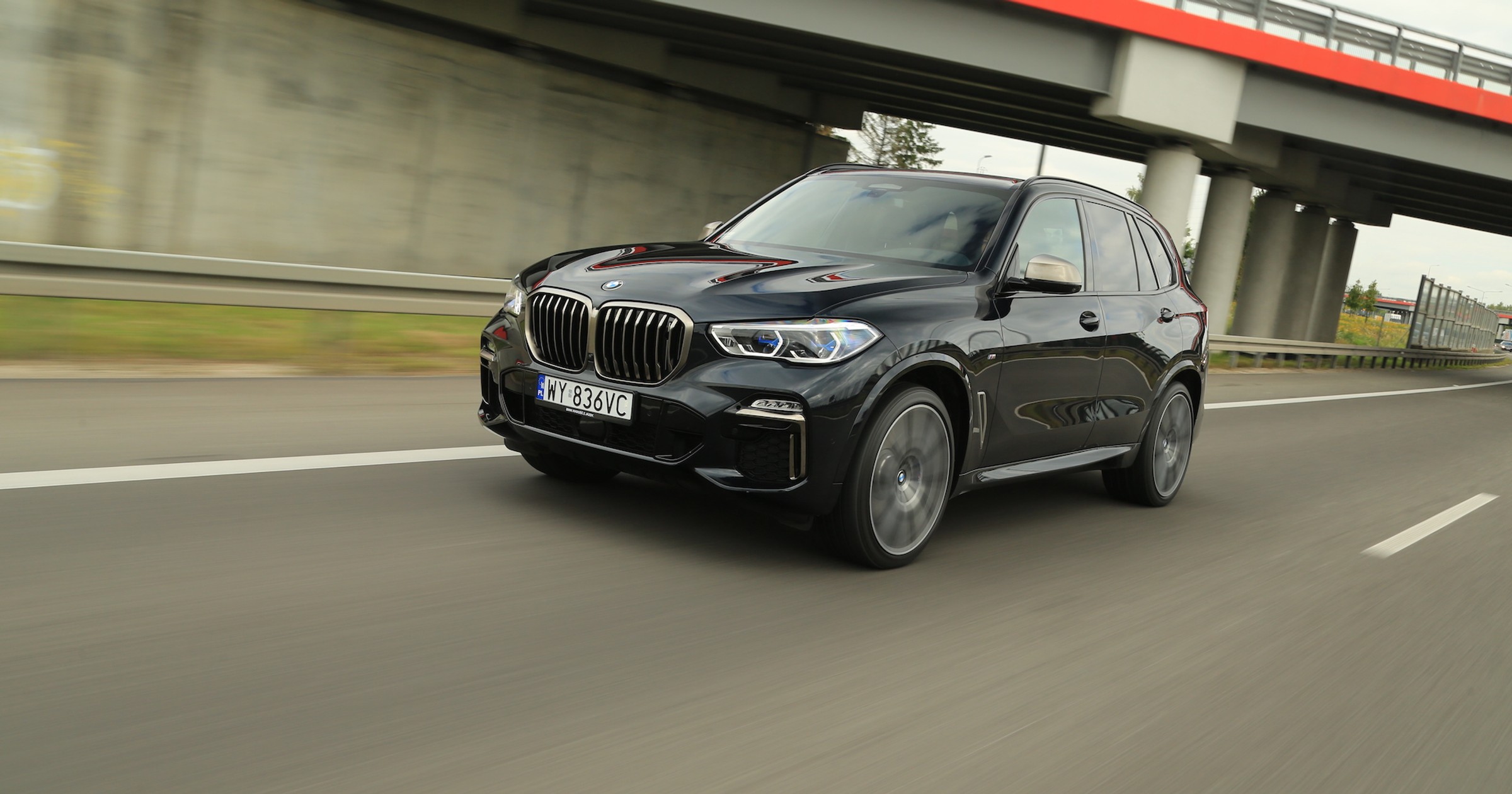 BMW X5 M50i xDrive