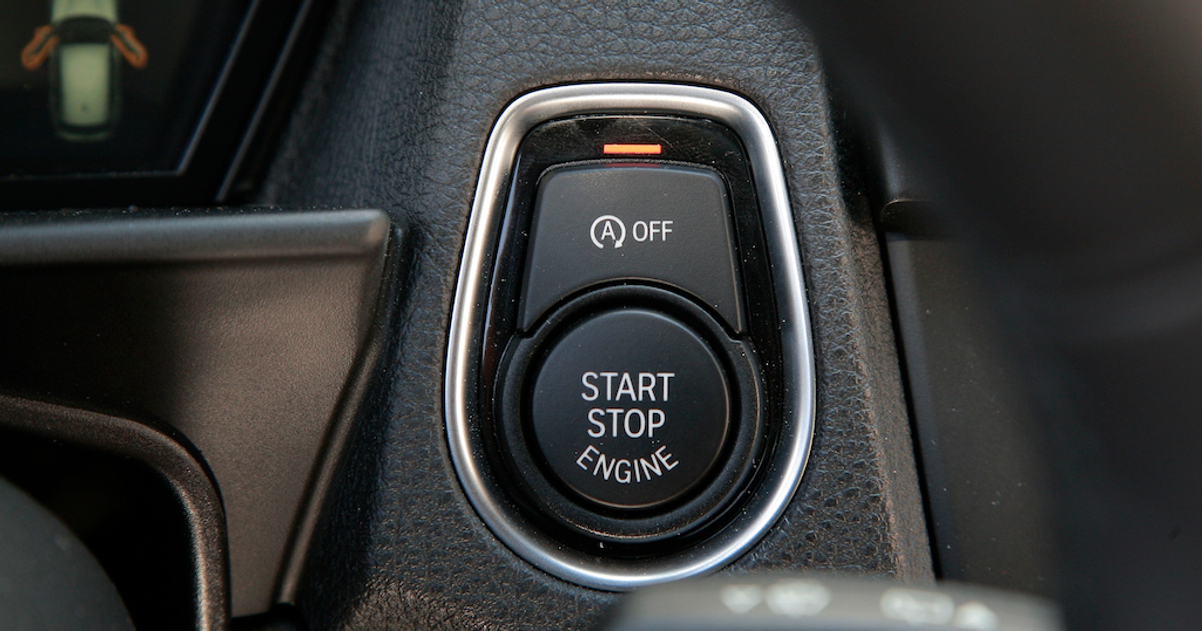 Ręczne wyłączanie silnika na światłach to zły pomysł. Układ start-stop też nie jest idealny