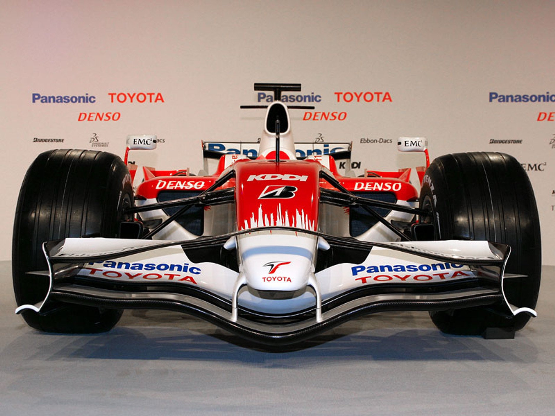 Panasonic Toyota Racing w roku 2008 - kierowcy, historia, fotogaleria