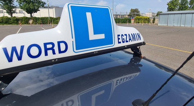 Egzamin na prawo jazdy zakończony więzieniem? Tak, to możliwe