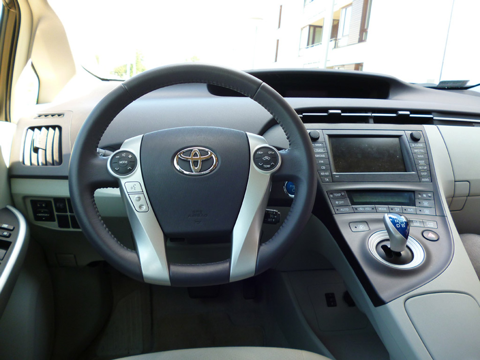 Mówisz hybryda, myślisz Prius