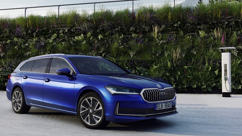 Skoda Superb Combi iV Plug-in Hybrid