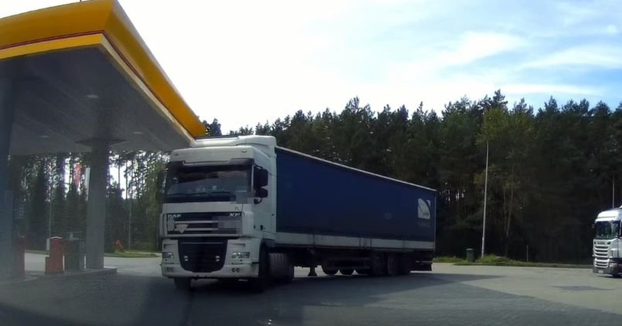 Kierowca ciężarówki był tak pijany, że nie wiedział, w jakim kraju jest. Uświadomili mu to dopiero policjanci