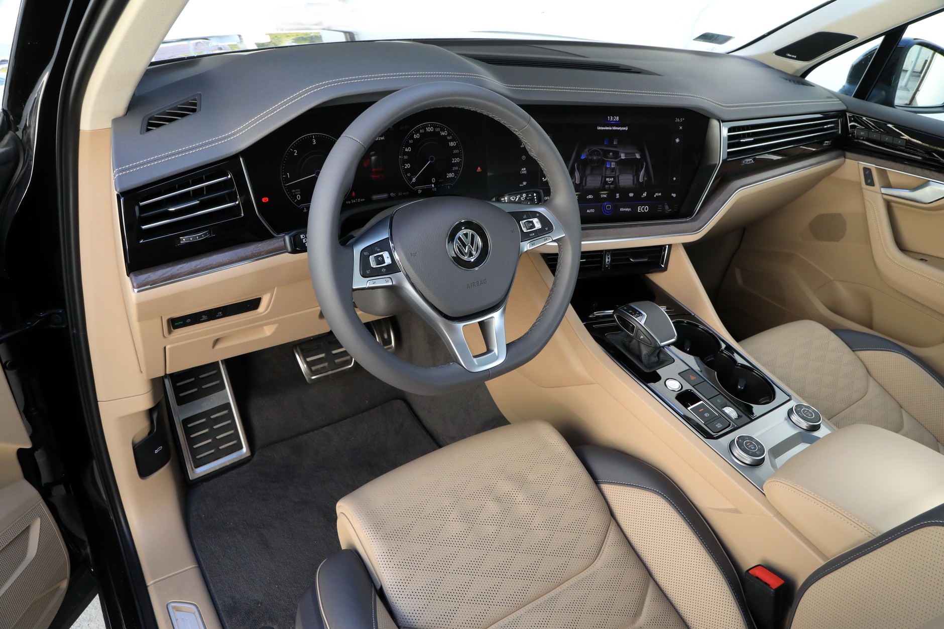 Volkswagen Touareg V8