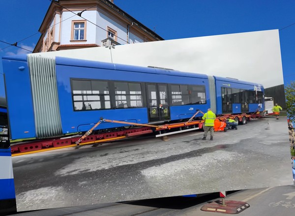 Tramwaj zablokował rondo, a tam nawet nie ma torów. Co się stało?