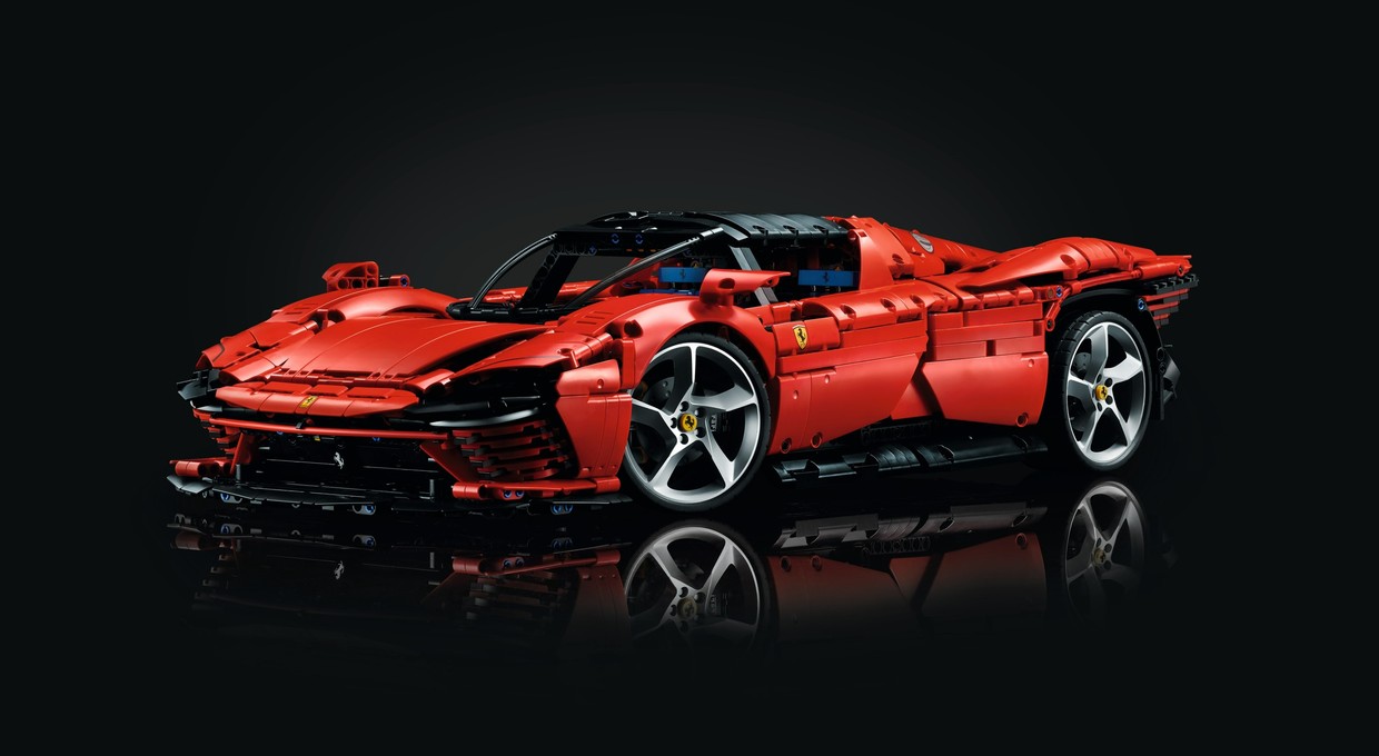 Najbardziej imponujące i skomplikowane Ferrari w historii LEGO ma 3778 części! Niestety, swoje kosztuje