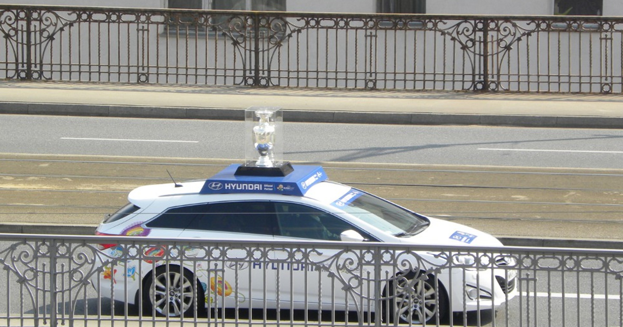 Hyundai przywiózł Puchar UEFA Euro 2012