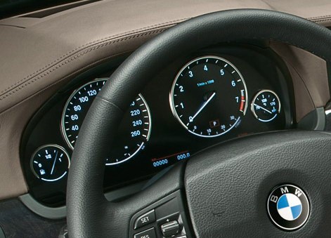 BMW serii 7: pierwsze zdjęcia piątej generacji