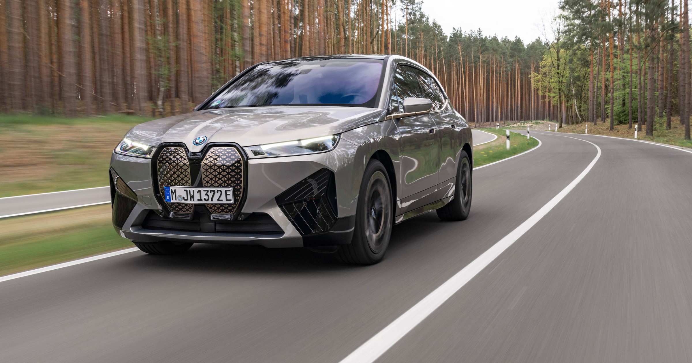 BMW iX M60