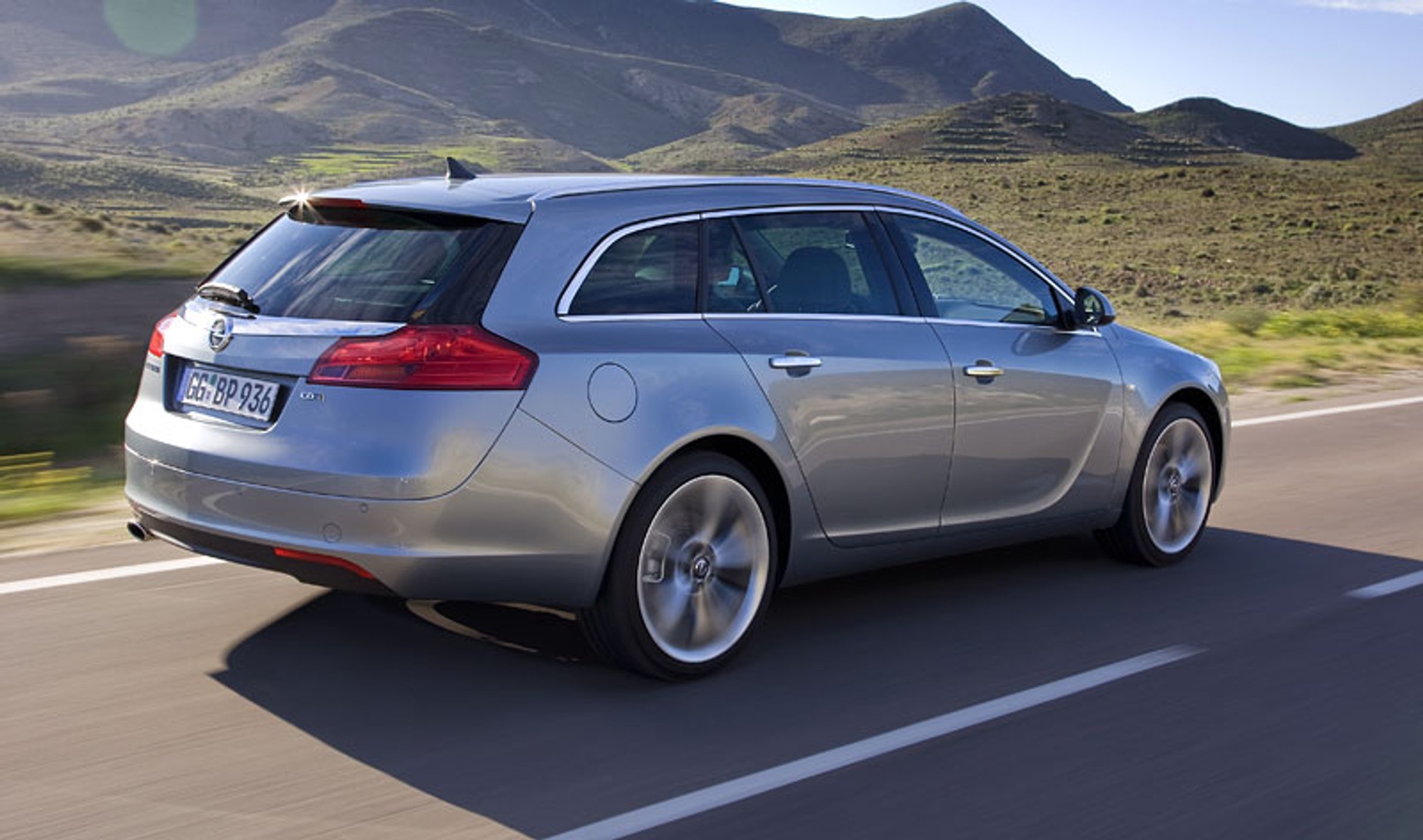 Opel Insignia Sports Tourer: kombi na miarę XXI wieku