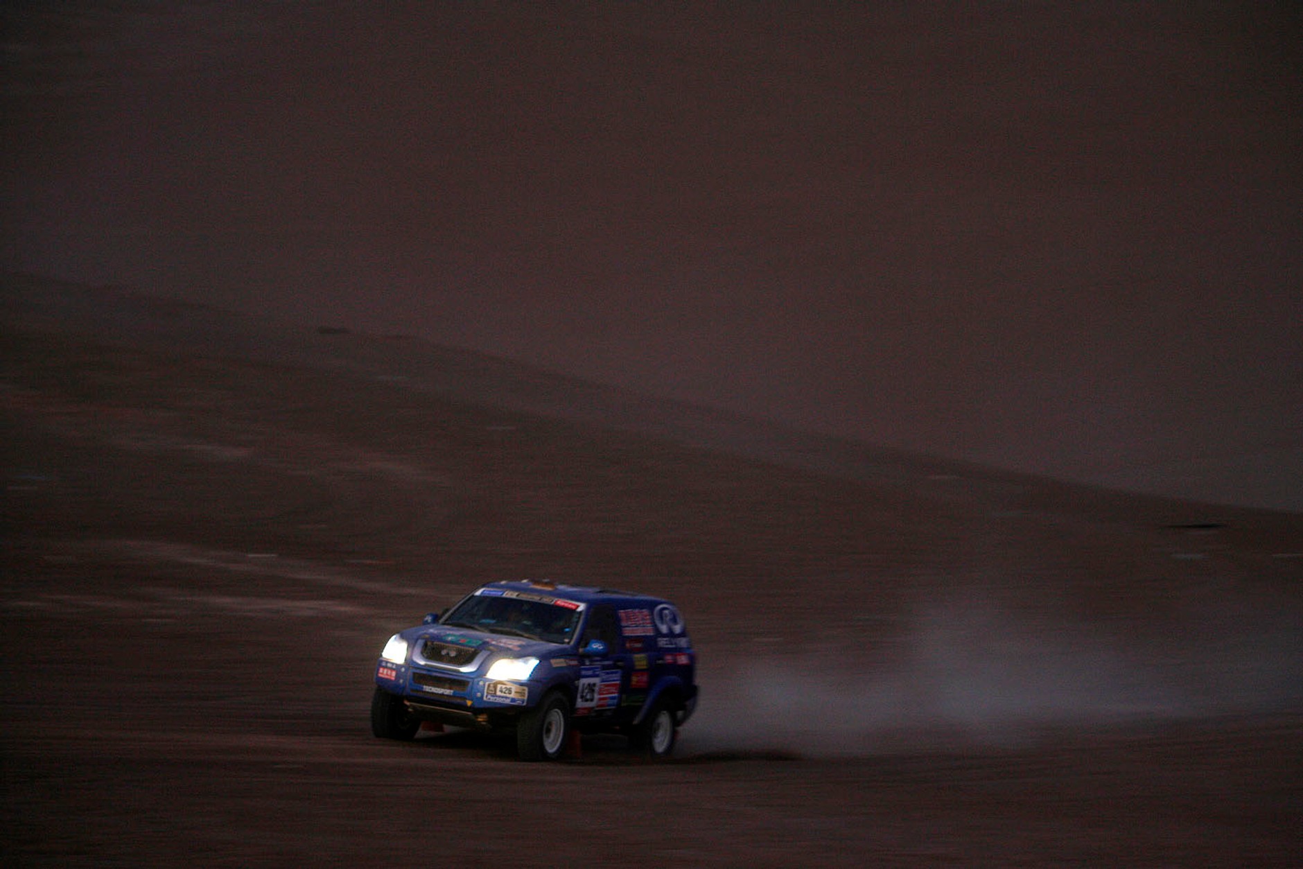 Rajd Dakar 2011: dobra postawa Polaków, Hołowczyc z otwartymi drzwiami (5.etap, wyniki, fot. Willy Weyens)