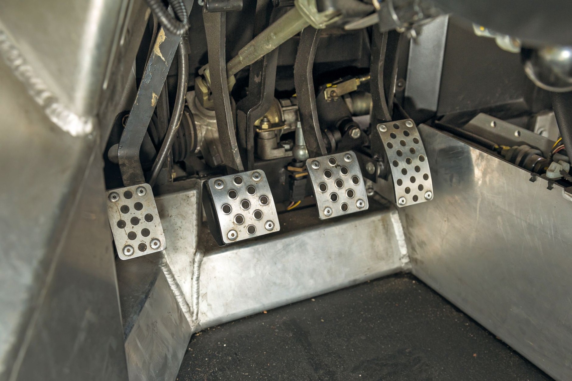 Renault Sport Spider - radość z prostoty