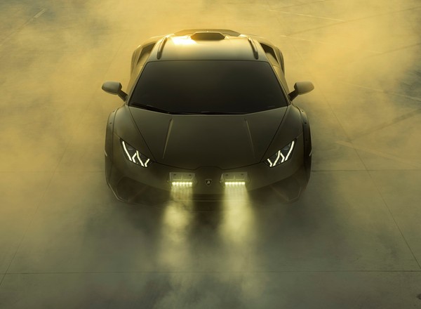 Lamborghini Huracan Sterrato. Uterenowione superauto o osobliwej nazwie
