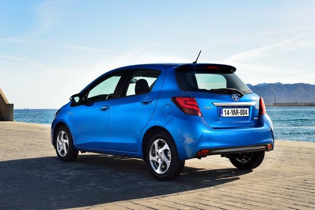 Toyota Yaris FL Hybrid 2014