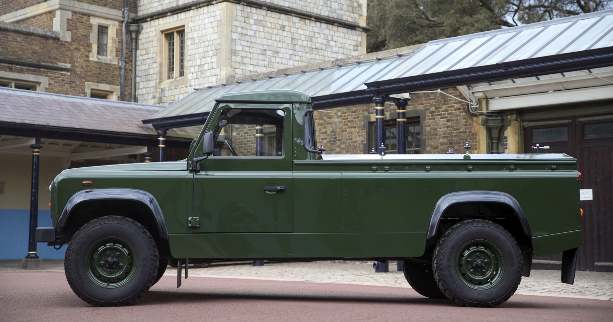 Land Rover Defender w specjalnej wersji na pogrzeb Księcia Filipa