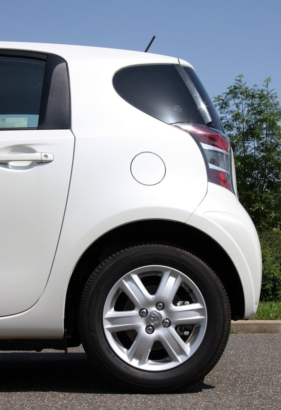 Test: Toyota iQ 1,0 (50 kW) – Má pod čepicí