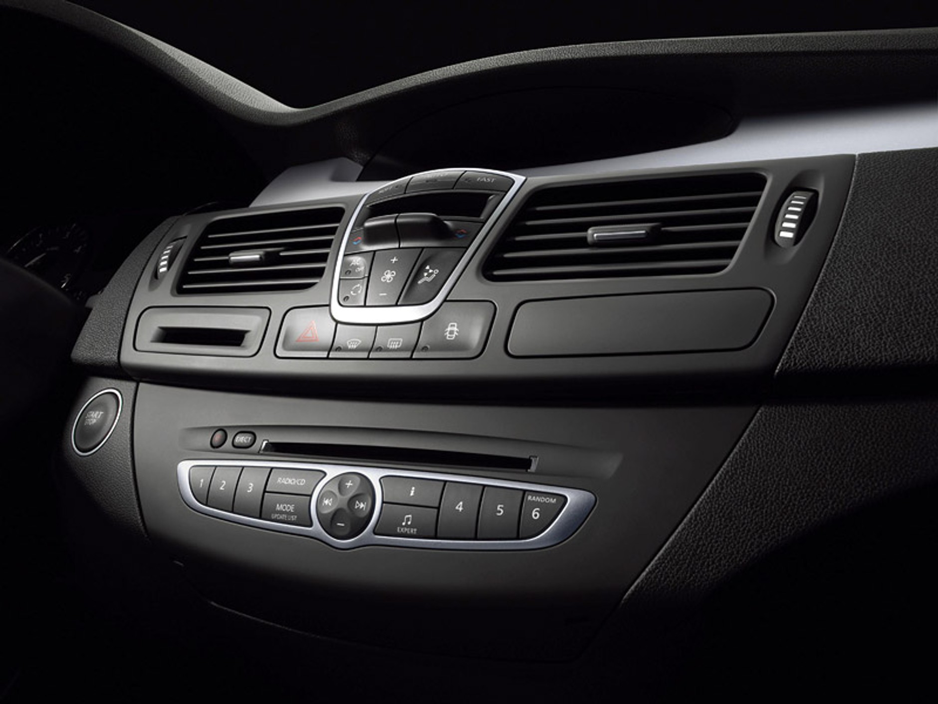 Zdjęcia szpiegowskie: nowy Renault Laguna na krótko przed premierą (+ wideo)