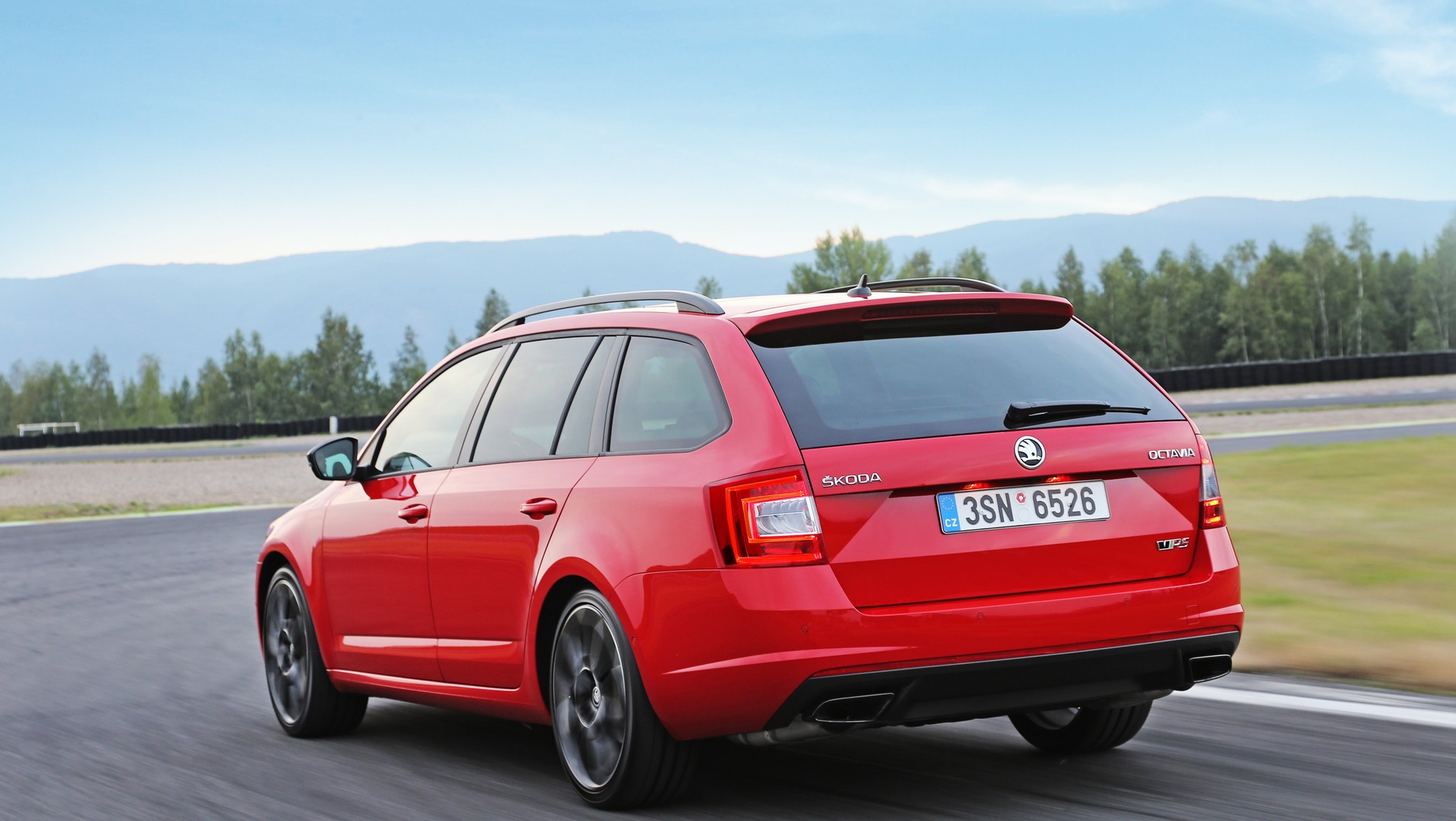 Skoda Octavia RS 230