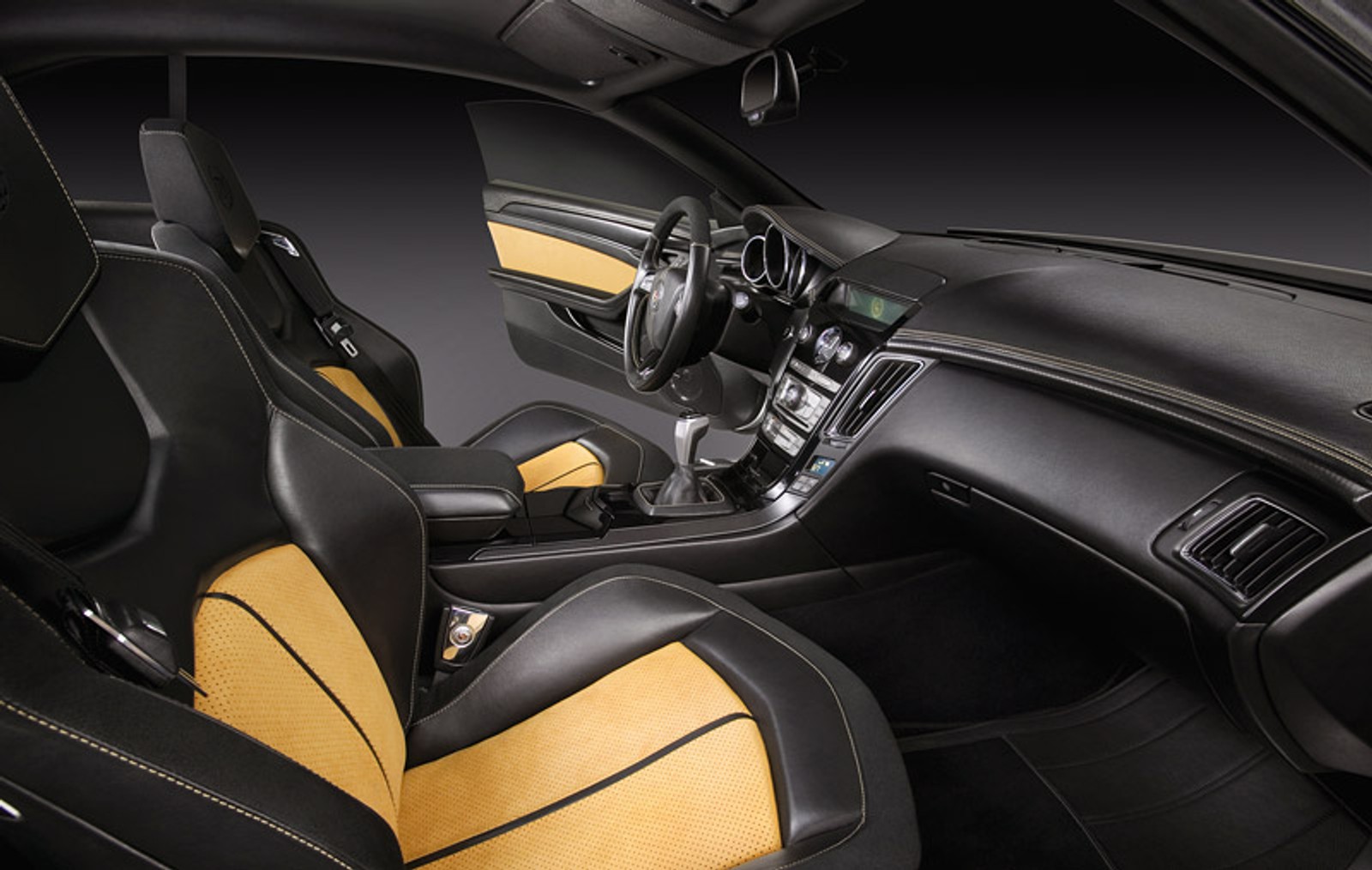 Detroit 2008: Cadillac CT Coupe Concept – ostre kanty luksusowego coupe