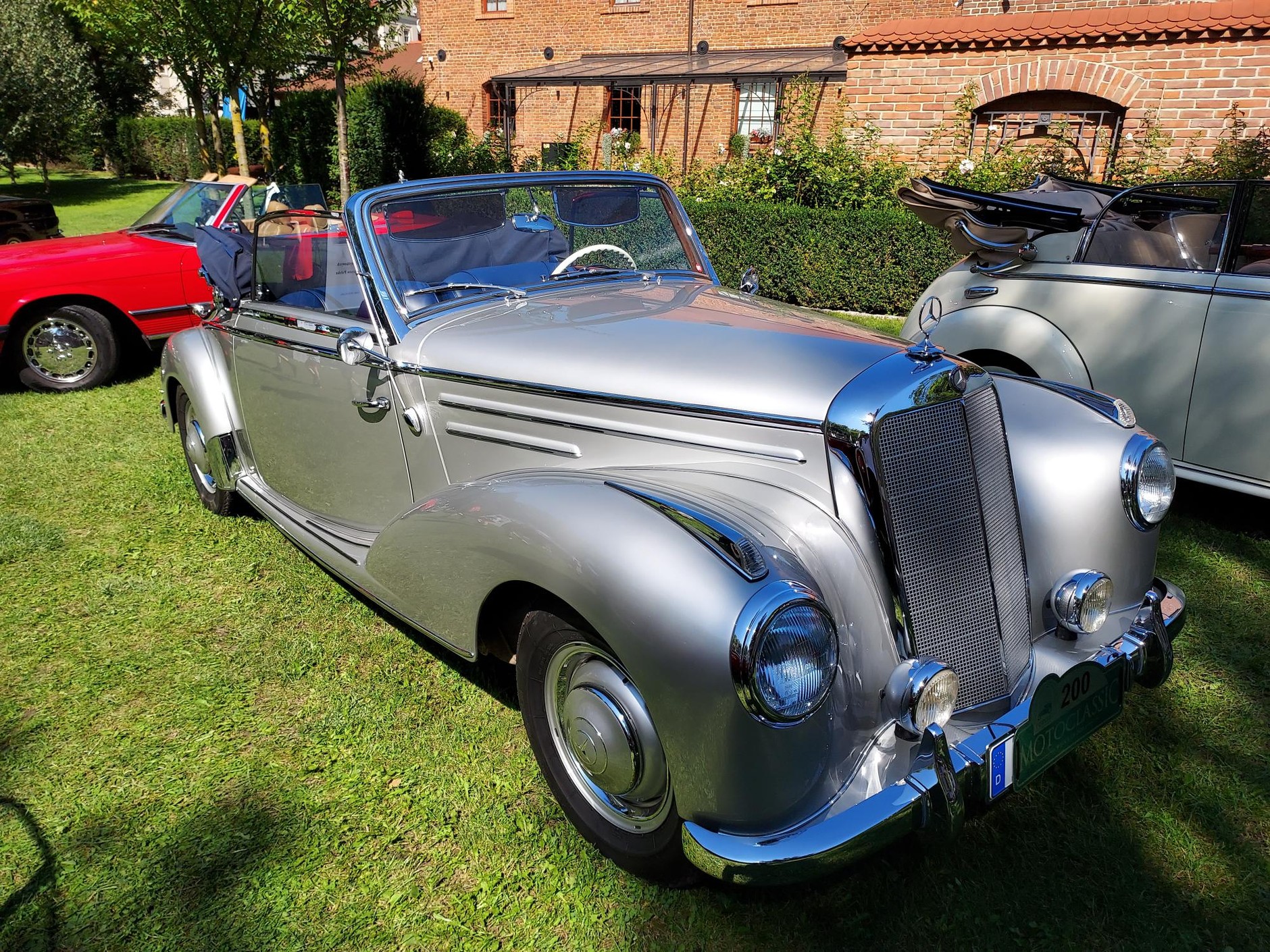 Klasyczne pojazdy na zamku Topacz 2024