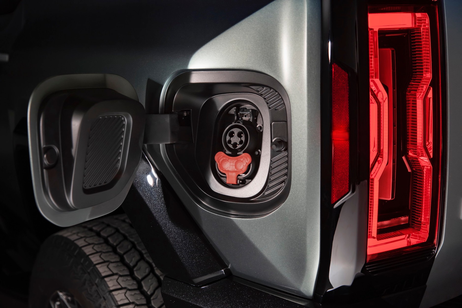 GMC Hummer EV SUV