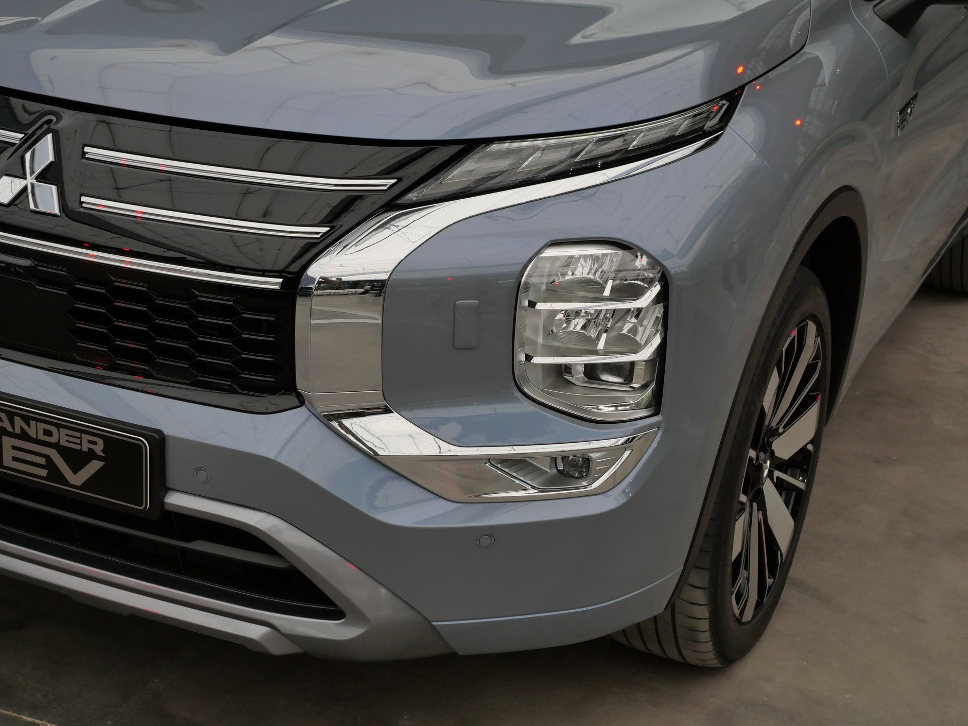 Mitsubishi Outlander PHEV