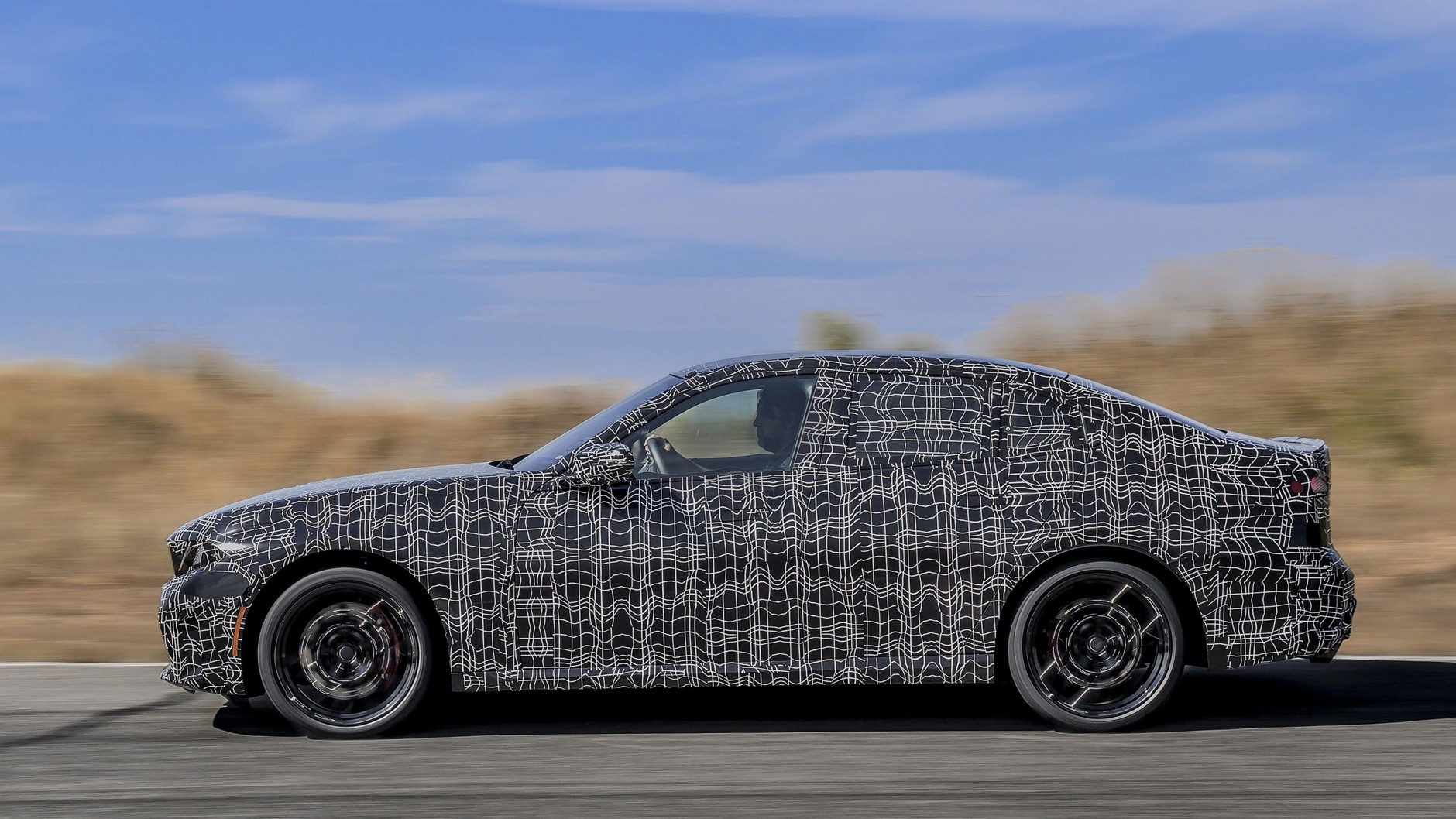 BMW serii 3 (8. generacja; kod G50; auto w specjalnym kamuflażu)