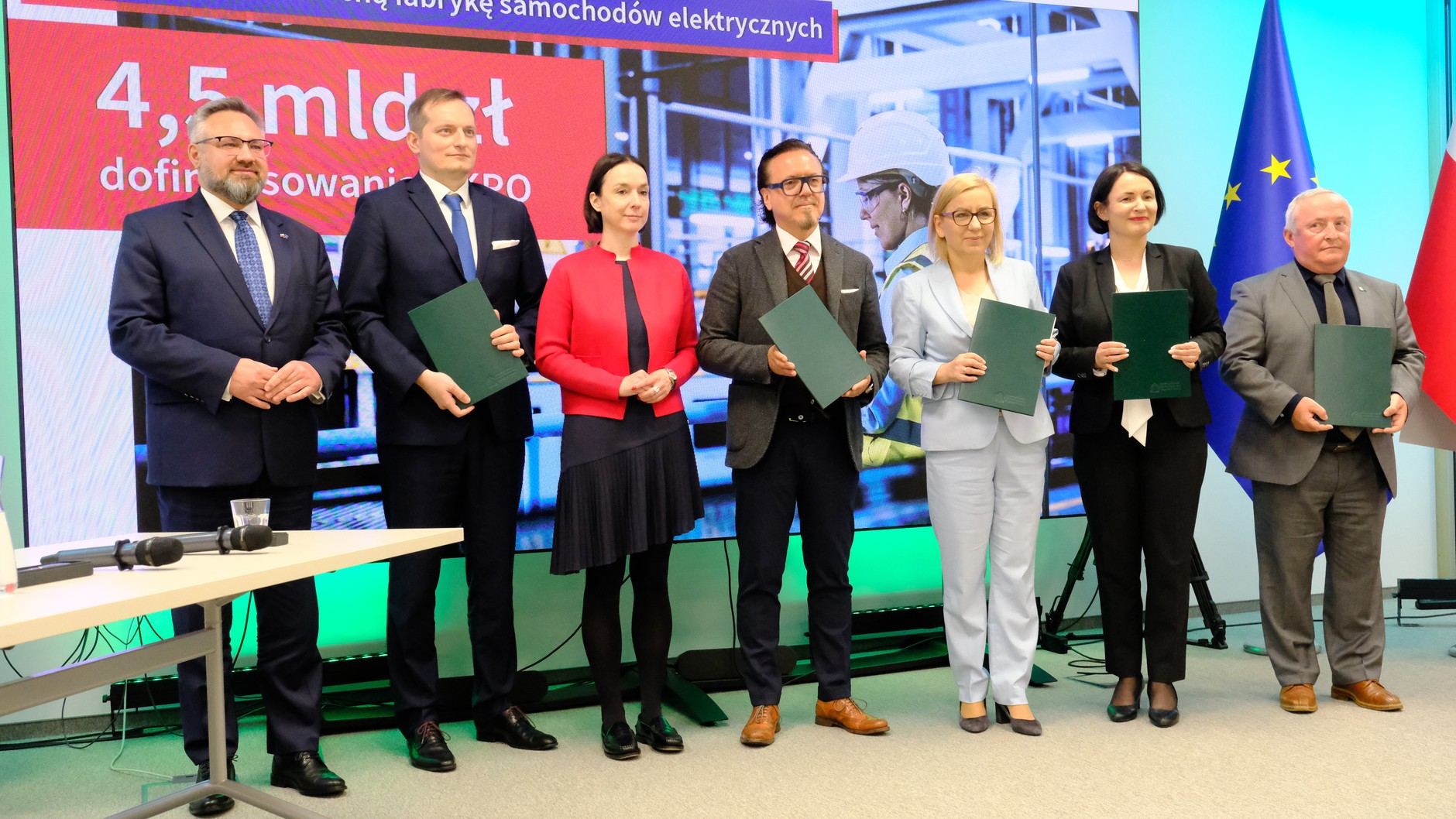 EMP i NFOŚiGW podpisują umowę inwestycyjną na 4,5 mld zł