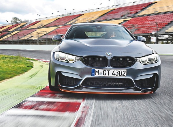 BMW M4 GTS - Mocarz wagi lekkiej