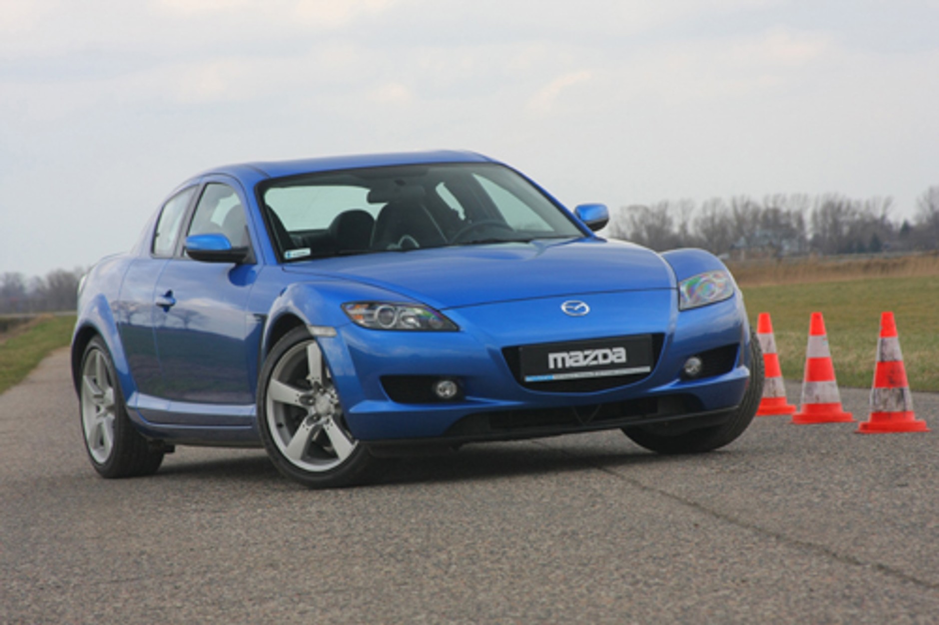 Mazda RX-8 Revolution - Wysokoobrotowy sportowiec
