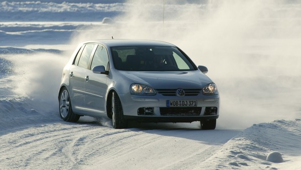 Nie panikuj, gdy wpadniesz w poślizg