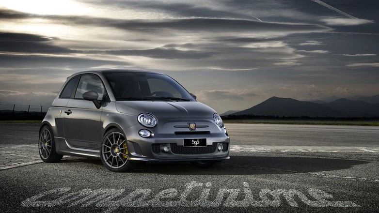 Nowe Abarthy na Bologna Motor Show