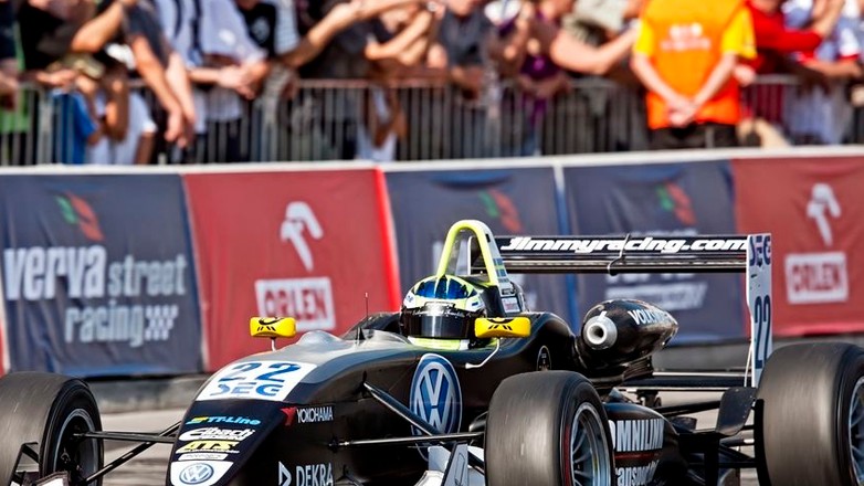 Verva Street Racing na treningu w Warszawie