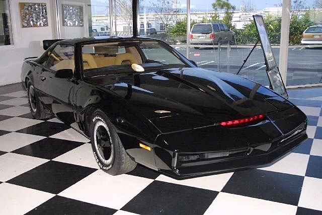 Legendarny KITT na sprzedaż