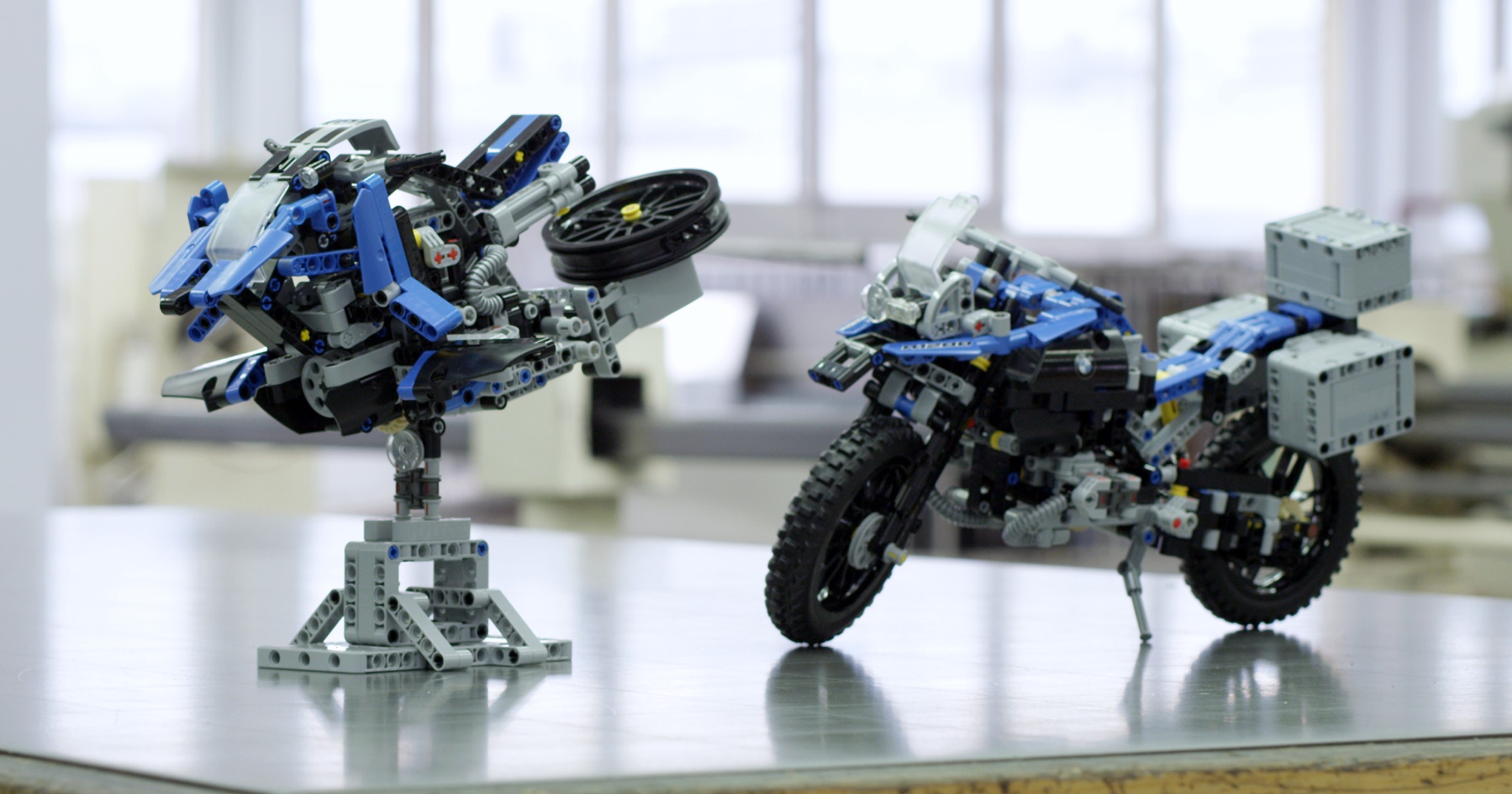 LEGO Technic BMW R1200GS Adventure