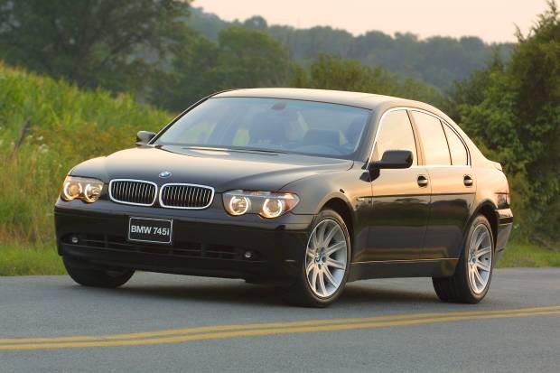 Znienawidzony designer BMW będzie projektował telefony