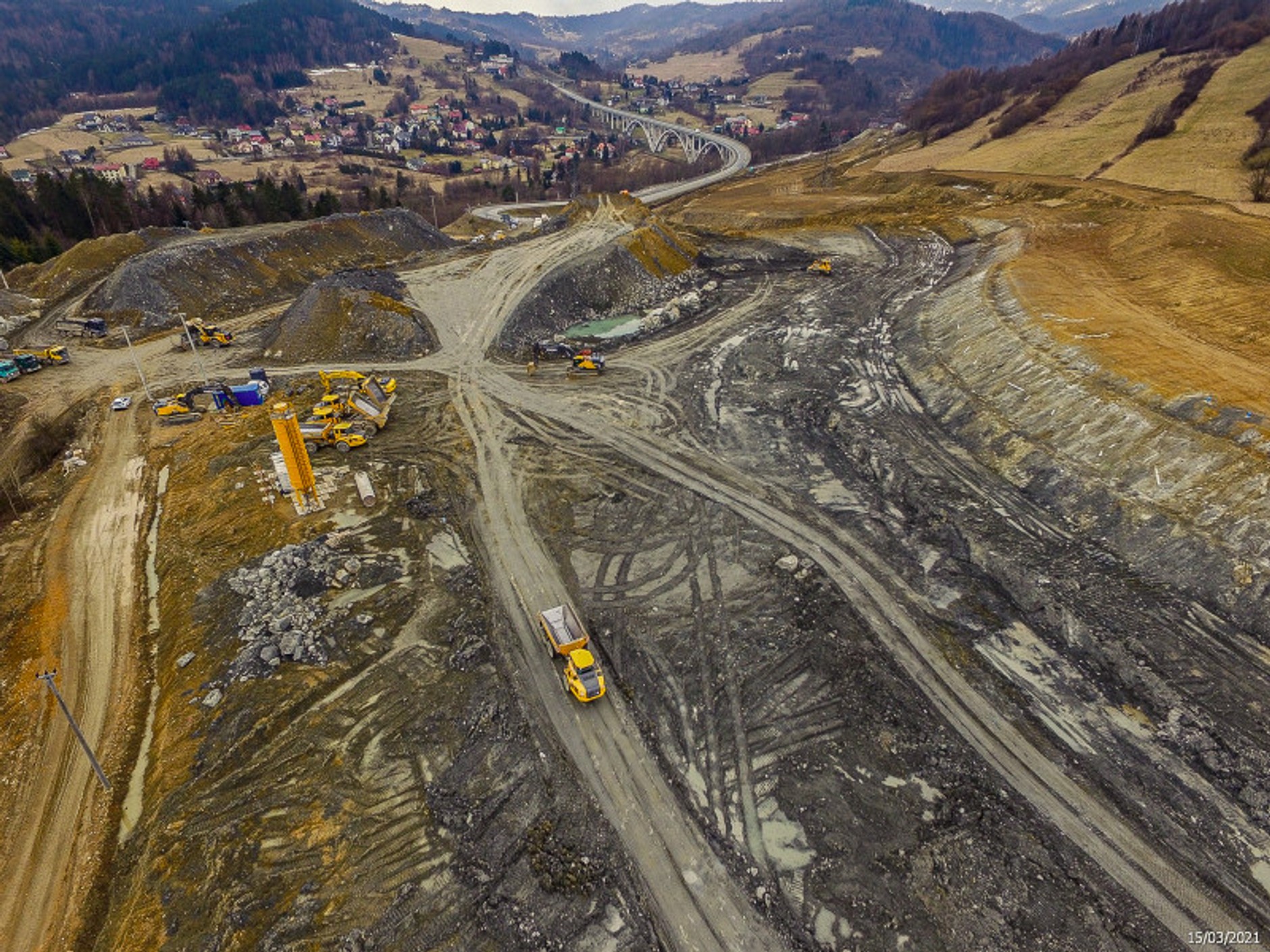 Droga S1. Rozpoczęto drążenie tuneli pod Baranią Górą