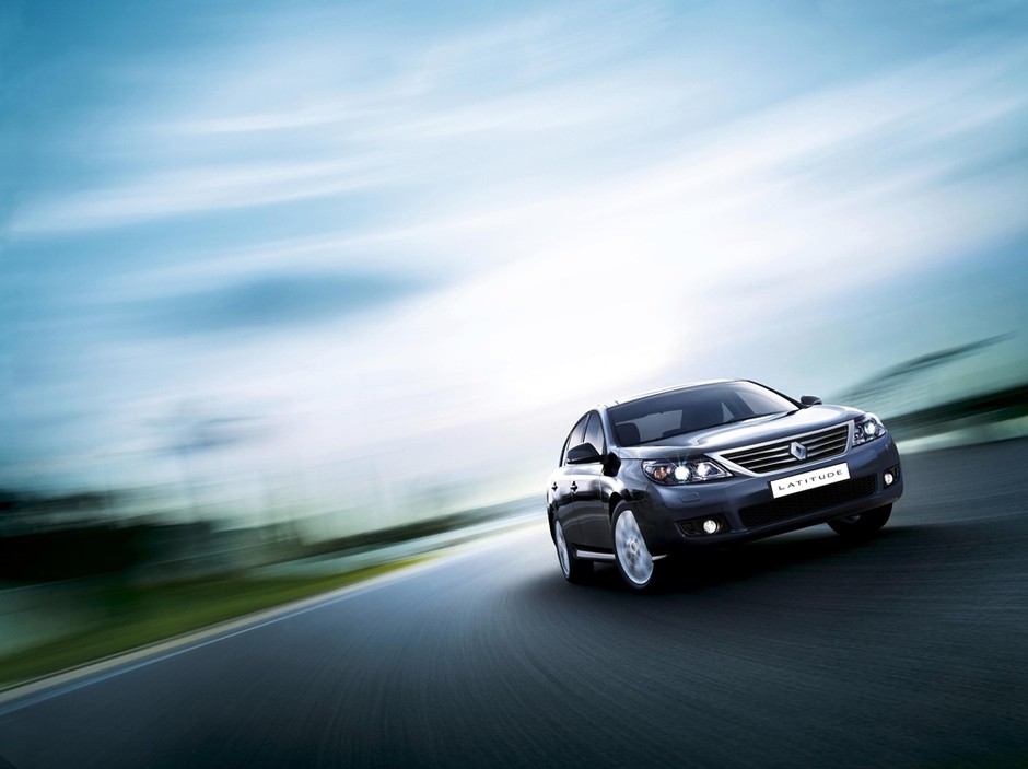 Renault Latitude – jonizuje, masuje, dopieszcza, robi dobrze
