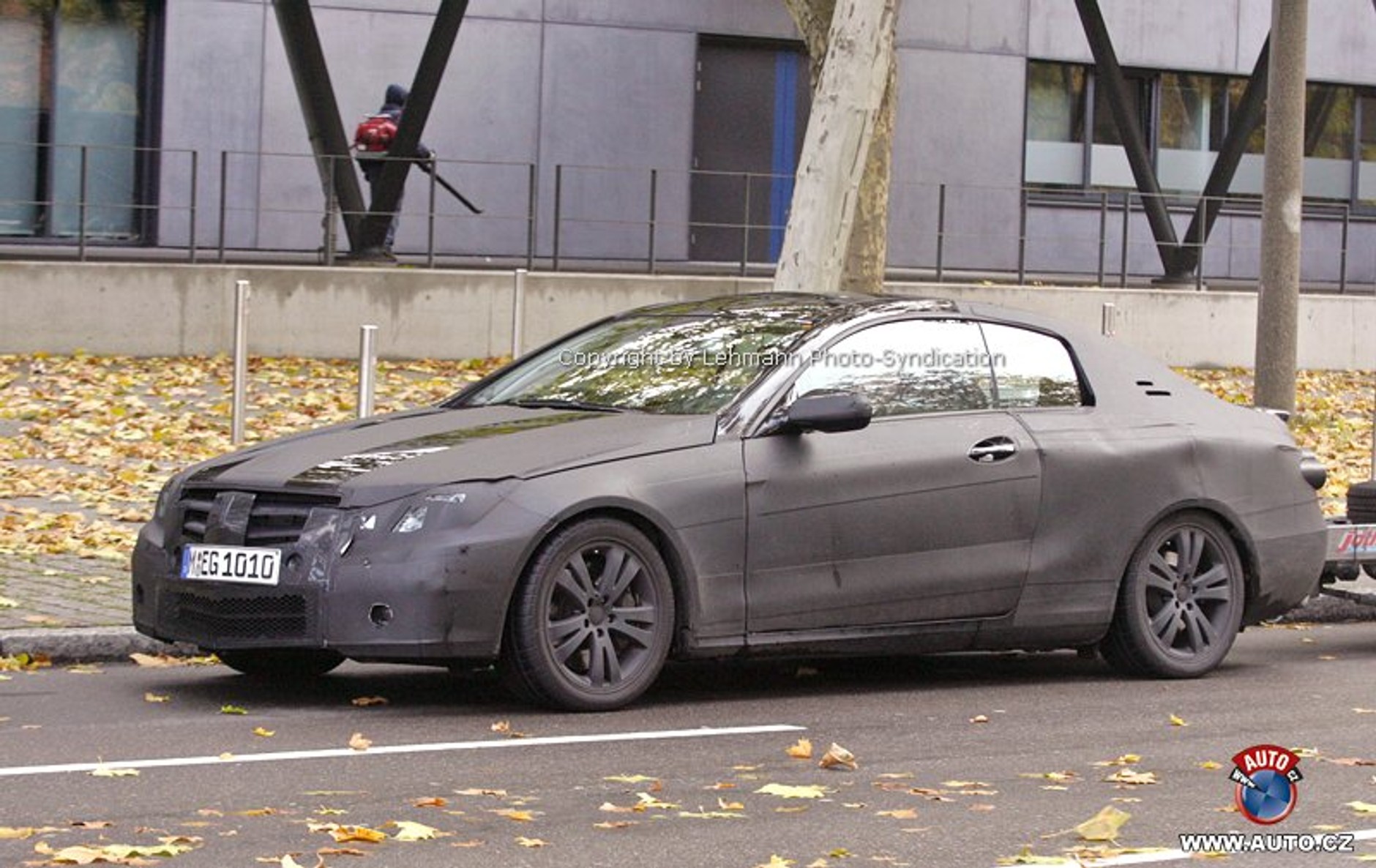 Zdjęcia szpiegowskie: Nowy Mercedes-Benz CLK – konkurent BMW 3 i Audi A5